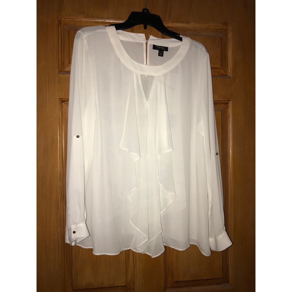 Never worn Thalia Sodi ruffle top